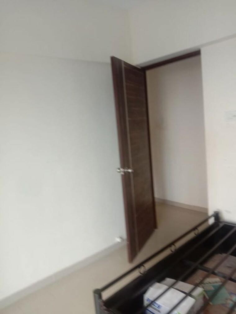 Room, highland-pearl 1 Bedroom 400 Sq.Ft. Apartment In Thane West Thane 10602222
