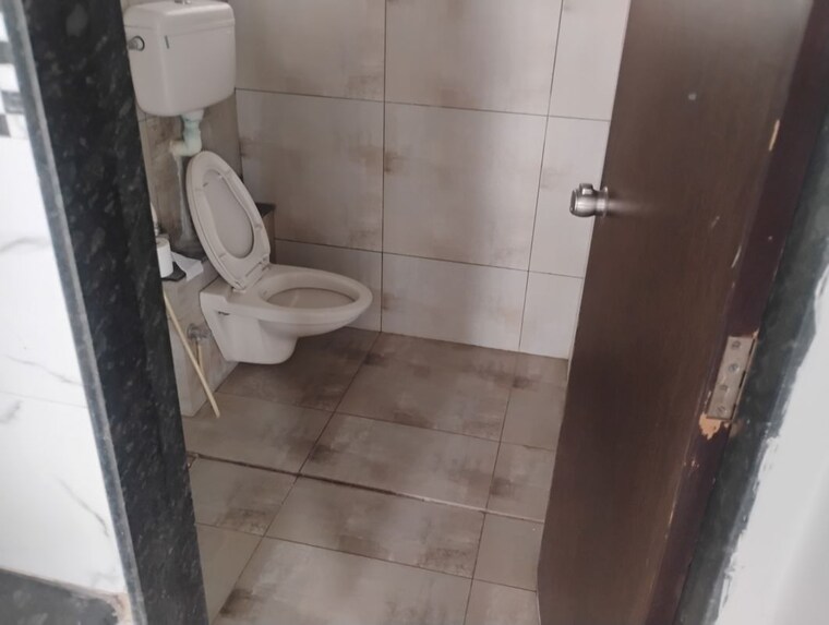 Bathroom, jhala-rajyog-annexe 2 Bedroom 1000 Sq.Ft. Apartment In Sinhagad Road Pune 10602269