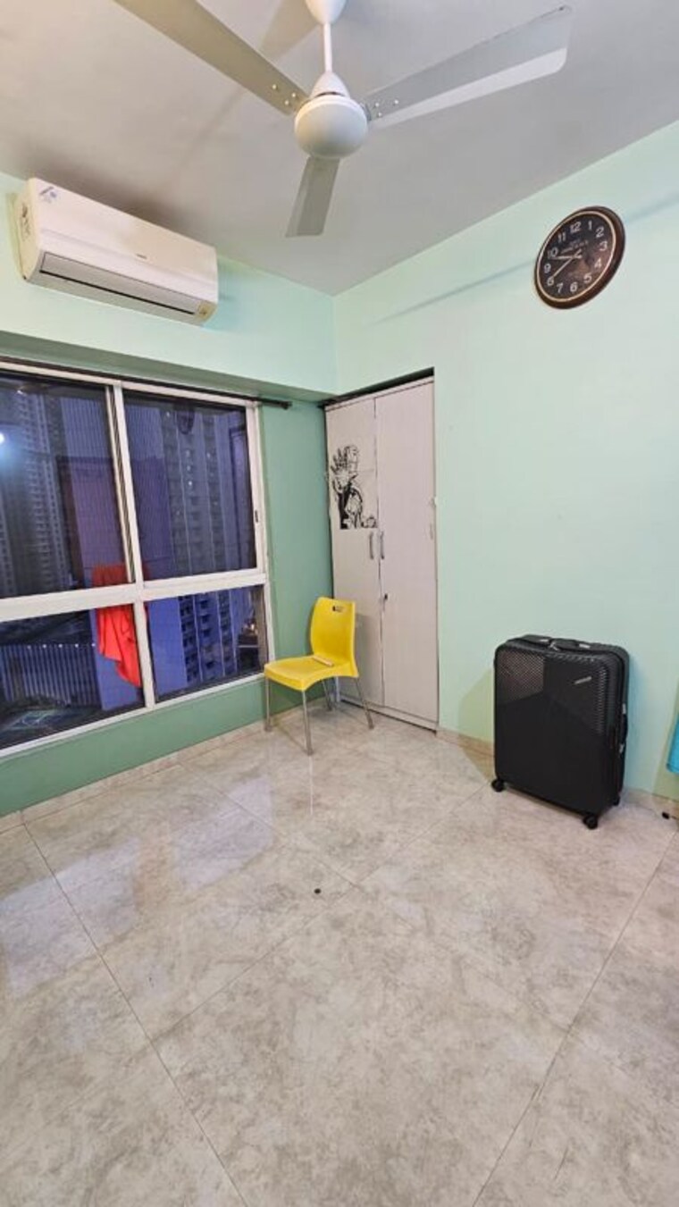 Living Room, lodha-amara 2 Bedroom 800 Sq.Ft. Apartment In Kolshet Road Thane 10602289