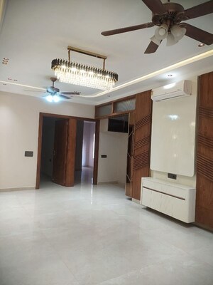 Building Lobby in 4 BHK Builder Floor at Divya Angels, Indrapuram – for Rent