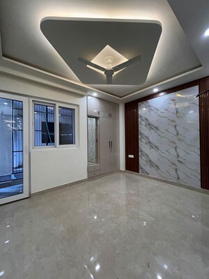 Room in 3 BHK Builder Floor at BPTP District Phase 2, Sector 84 – for Sale