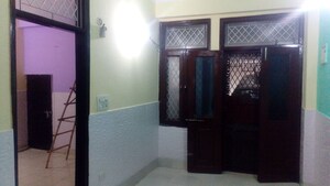 Room in 2 BHK Builder Floor at Zakir Nagar – for Sale