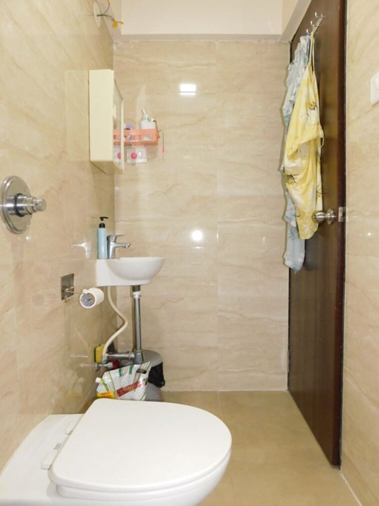 Bathroom, sangam-veda 2 Bedroom 623 Sq.Ft. Apartment In Andheri East Mumbai 10601834
