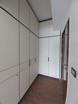 Bathroom in 4 BHK Builder Floor at Dlf Phase I – for Rent