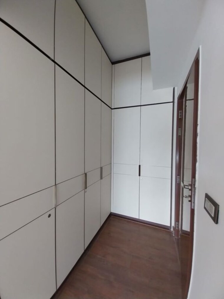 Bathroom, dlf phase i 4 Bedroom 425 Sq.Yd. Builder Floor In Dlf Phase I Gurgaon 10602337