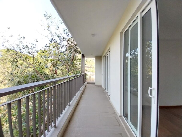 Balcony, dlf phase i 4 Bedroom 425 Sq.Yd. Builder Floor In Dlf Phase I Gurgaon 10602337