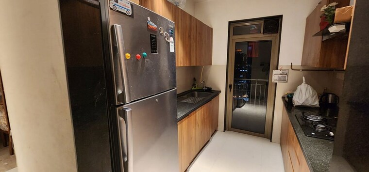 Kitchen, lodha-splendora 2 Bedroom 900 Sq.Ft. Apartment In Ghodbunder Road Thane 10602339