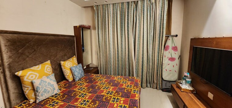 Bedroom, lodha-splendora 2 Bedroom 900 Sq.Ft. Apartment In Ghodbunder Road Thane 10602339