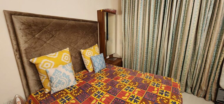 Bedroom, lodha-splendora 2 Bedroom 900 Sq.Ft. Apartment In Ghodbunder Road Thane 10602339