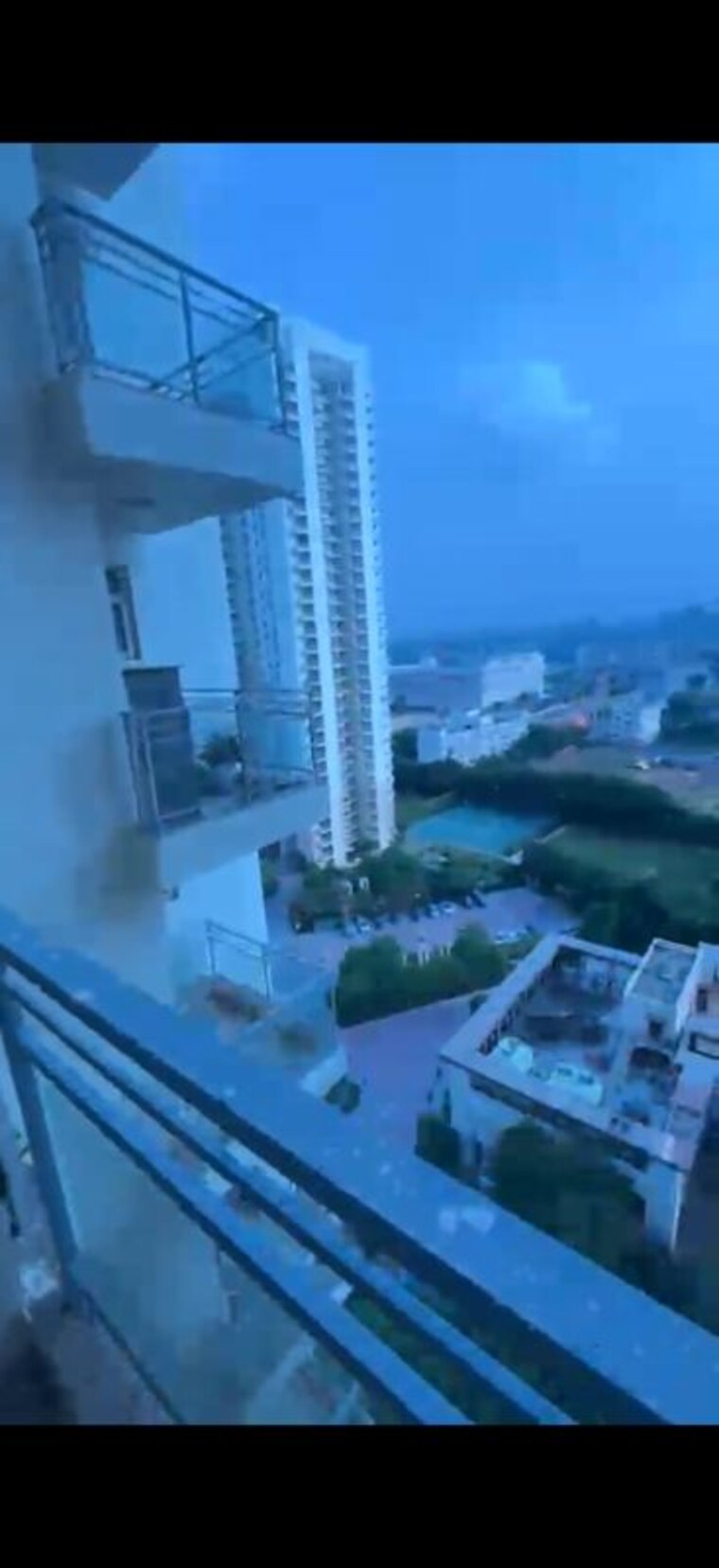 Swimming Pool, dlf-the-primus 3.5 Bedroom 1818 Sq.Ft. Apartment In Sector 82a Gurgaon 10602340