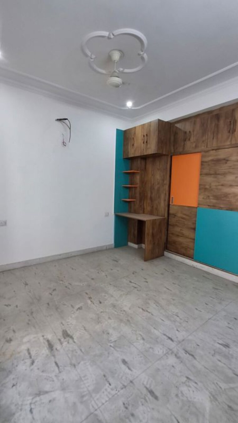 Room, sector 42 3 Bedroom 205 Sq.Yd. Builder Floor In Sector 42 Gurgaon 10602368