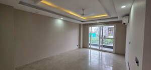 Room in 3 BHK Apartment at DLF Alameda, Sector 73 – for Rent
