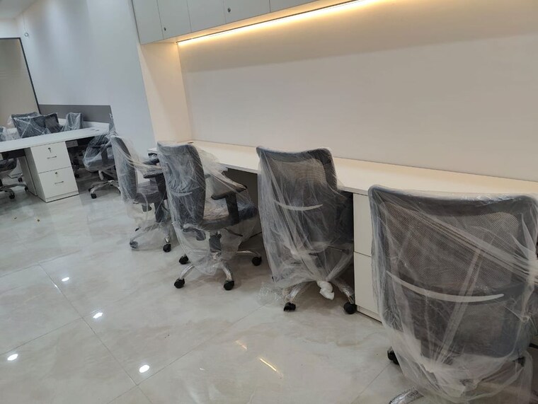 Team Area, pioneer-urban-square Commercial Office Space 1100 Sq.Ft. In Sector 62 Gurgaon 10602390