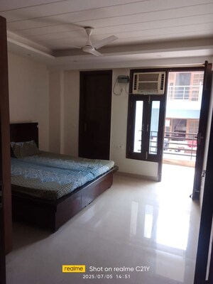 Bedroom in 3 BHK Builder Floor at Sector 46 – for Rent
