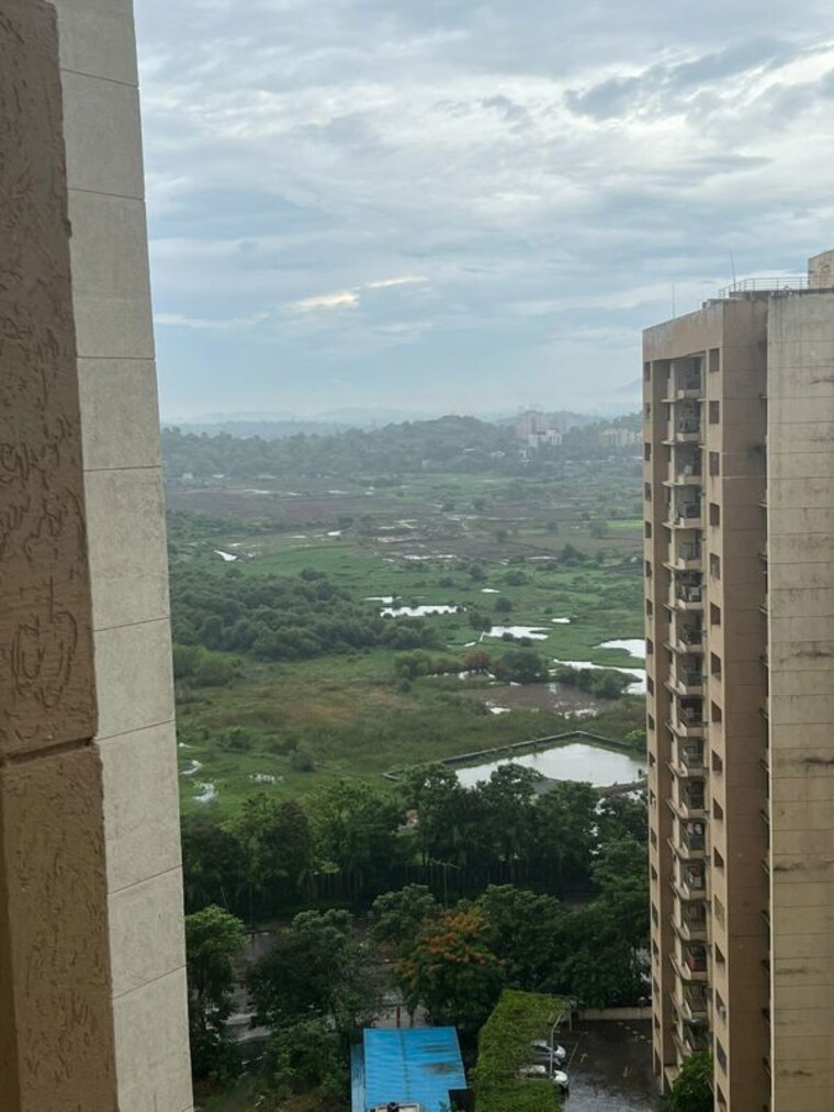 Balcony, lodha-splendora 2.5 Bedroom 1000 Sq.Ft. Apartment In Ghodbunder Road Thane 10602432