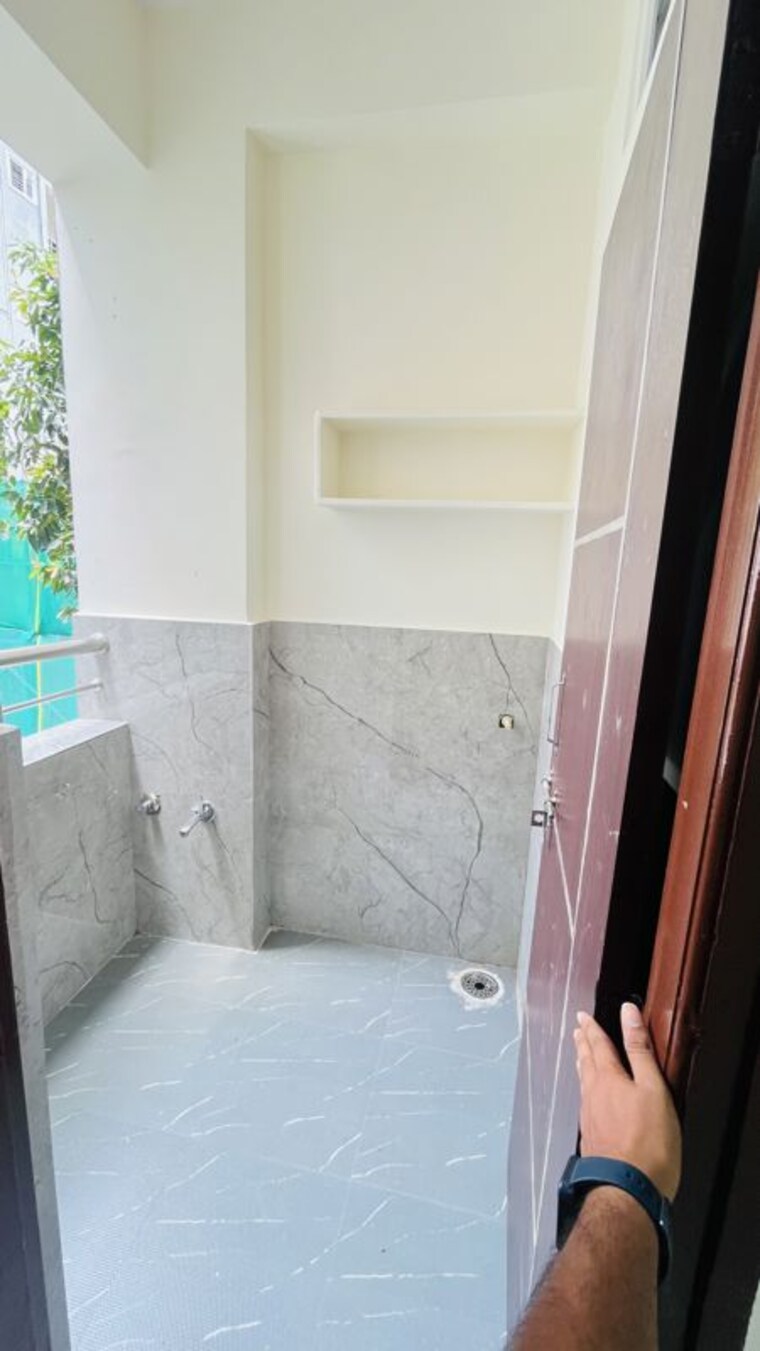 Bathroom, golden-tulip-kondapur 1 Bedroom 560 Sq.Ft. Apartment In Kondapur Hyderabad 10602352