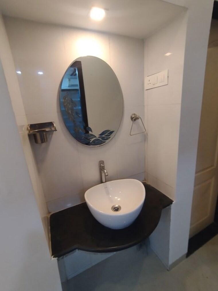 Bathroom, shree-satya-shankar-residency 2.5 Bedroom 805 Sq.Ft. Apartment In Manpada Thane 10602443