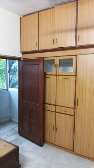 Furnished Amenities in 3 BHK Apartment at Kt Nagar – for Rent