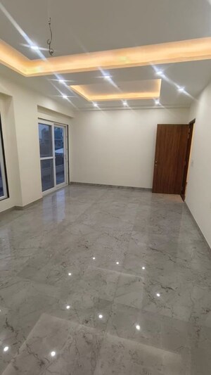 Room in 3 BHK Builder Floor at Ansal Palam Triangle, Palam Vihar Extension – for Rent