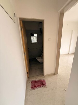 Room in 1 BHK Apartment at Parekh Celeste, Goregaon West – for Sale