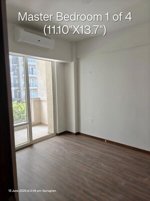Room in 4 BHK Builder Floor at Sector 63 – for Sale