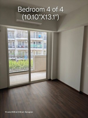 Room in 4 BHK Builder Floor at Sector 63 – for Sale