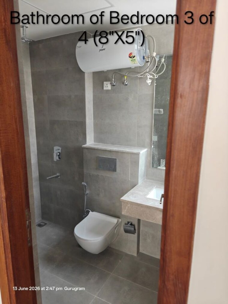 Bathroom, sector 63 4 Bedroom 310 Sq.Yd. Builder Floor In Sector 63 Gurgaon 10602549