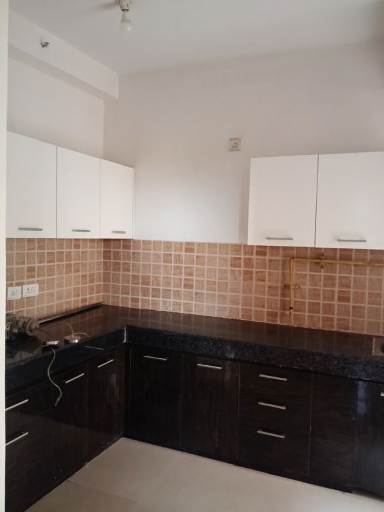 Kitchen, mahagun-my-woods 2.5 Bedroom 1110 Sq.Ft. Apartment In Sector 16c Greater Noida Greater Noida 10602503