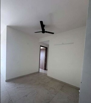 Room in 3 BHK Apartment at Malwa Escon Primera, International Airport Road – for Rent