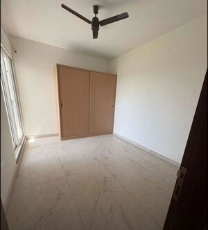 Room in 3 BHK Apartment at Malwa Escon Primera, International Airport Road – for Rent