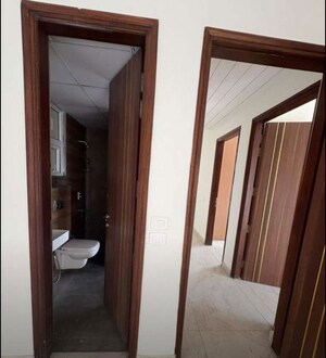 Room in 3 BHK Apartment at Malwa Escon Primera, International Airport Road – for Rent