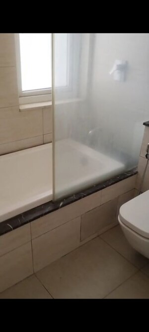 Furnished Amenities in 3.5 BHK Apartment at DLF The Primus, Sector 82a – for Rent