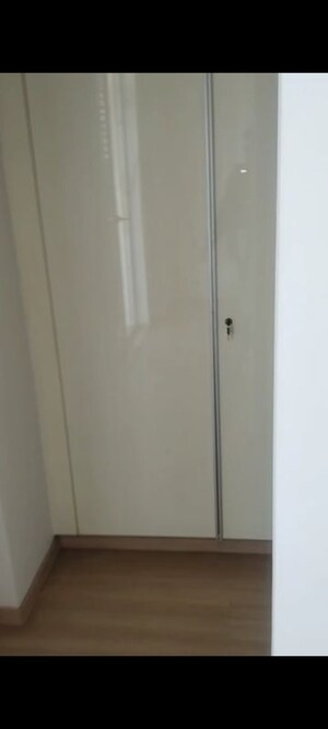 Building Lobby in 3.5 BHK Apartment at DLF The Primus, Sector 82a – for Rent