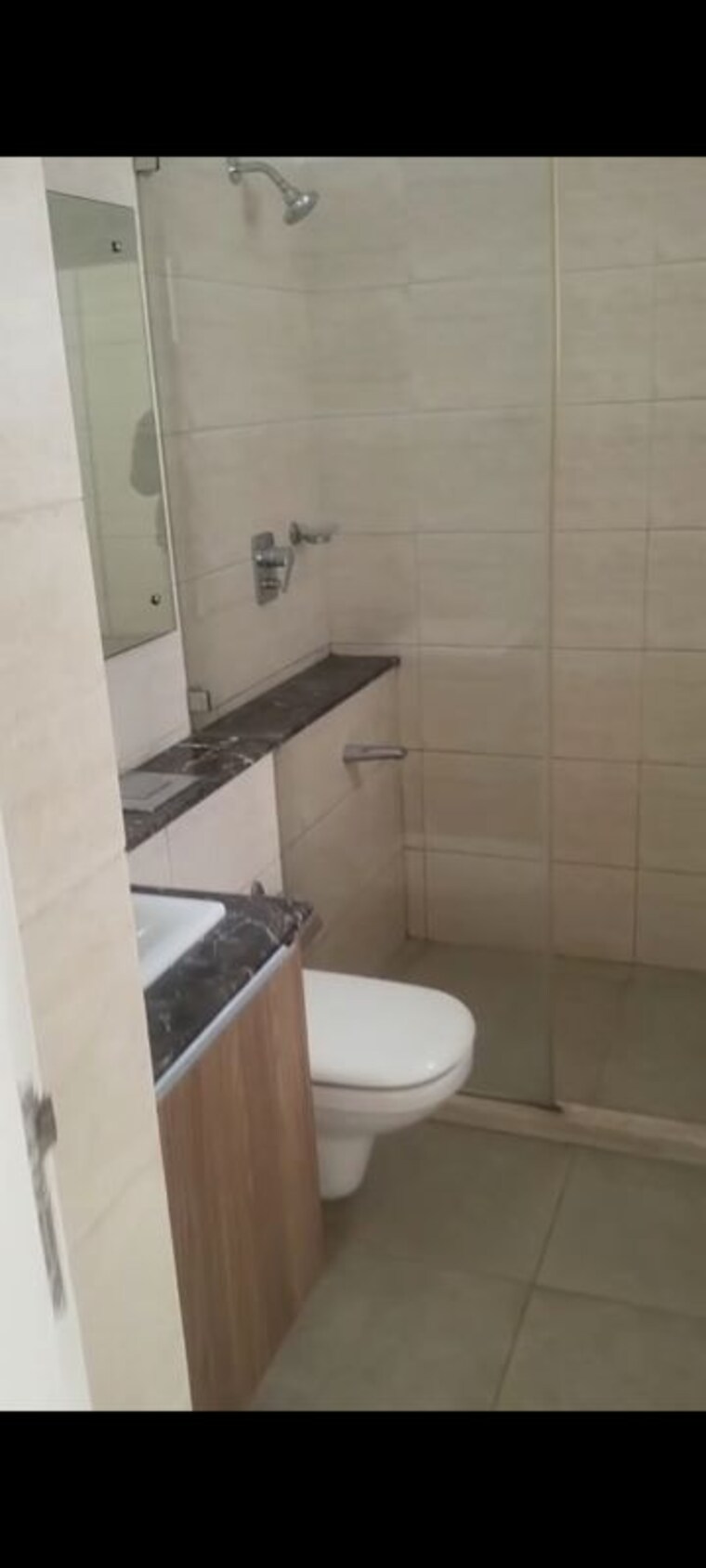 Bathroom, dlf-the-primus 3.5 Bedroom 1818 Sq.Ft. Apartment In Sector 82a Gurgaon 10602569