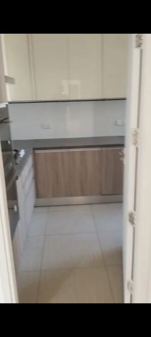 Bathroom in 3.5 BHK Apartment at DLF The Primus, Sector 82a – for Rent
