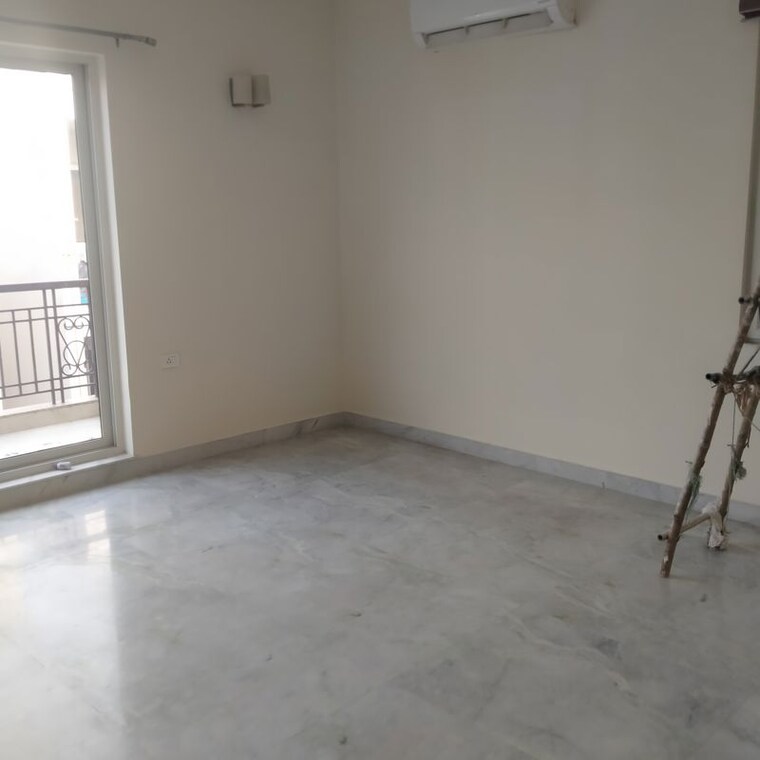 Room, unitech-uniworld-gardens-2 2 Bedroom 987 Sq.Ft. Apartment In Sector 47 Gurgaon 10602584