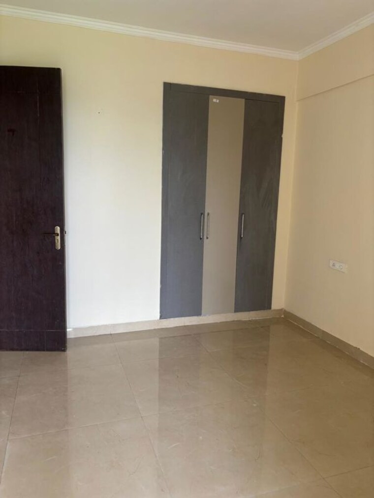 Room, affinity-greens 3 Bedroom 1500 Sq.Ft. Apartment In International Airport Road Zirakpur 10602599