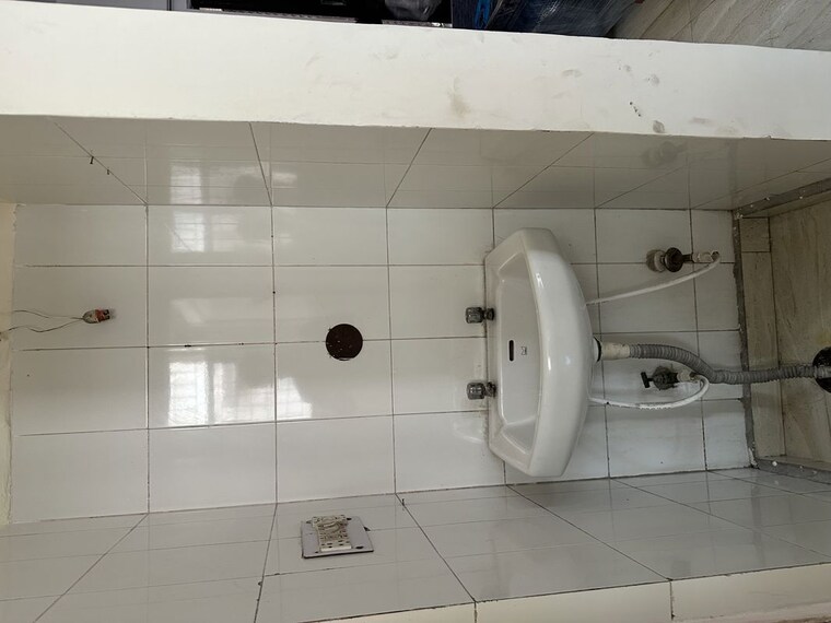 Bathroom, sunshine-apartment 1 RK 400 Sq.Ft. Apartment In Sector 99 Noida 10602611