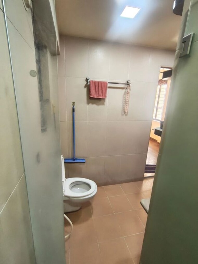 Bathroom, vijay-vilas-taurus-building-11-to-15 2 Bedroom 700 Sq.Ft. Apartment In Ghodbunder Road Thane 10602398