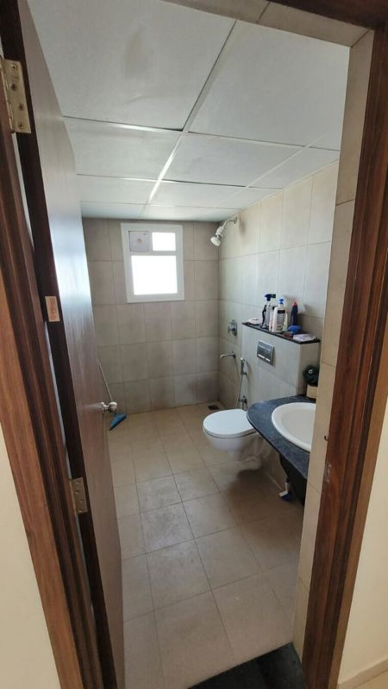 Bathroom, shriram-luxor 3 Bedroom 1440 Sq.Ft. Apartment In Hennur Road Bangalore 10602641