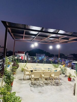 Terrace in 2 BHK Builder Floor at Lajpat Nagar I – for Sale