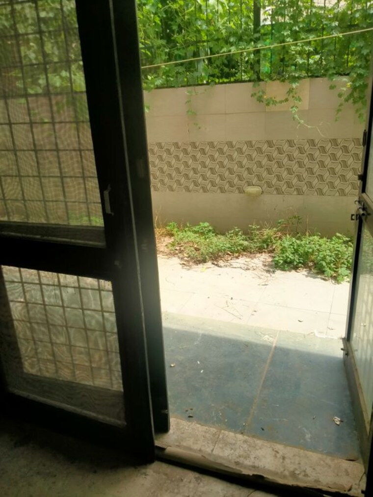 Balcony, ss-aaron-ville 4 Bedroom 260 Sq.Yd. Villa In Sector 48 Gurgaon 10602628
