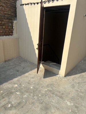 Building Lobby in 1 BHK Builder Floor at Sector 22 – for Rent
