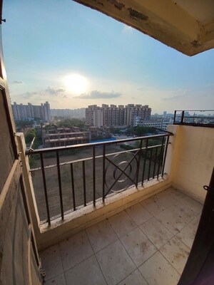 2 BHK Apartment For Rent in Apex Our Homes, Sector 37c