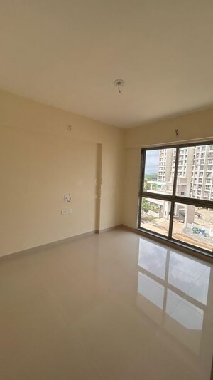 Room in 2 BHK Apartment at Lodha Crown Taloja Quality Homes, Dombivli East – for Rent