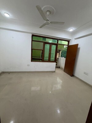 Room in 1 BHK Apartment at Saket – for Rent