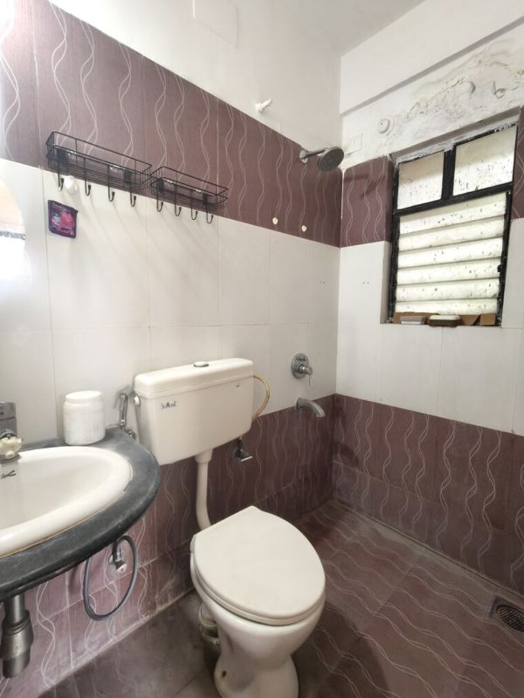 Bathroom, kolte-patil-margosa-heights 2 Bedroom 950 Sq.Ft. Apartment In Mohammadwadi Pune 10568324