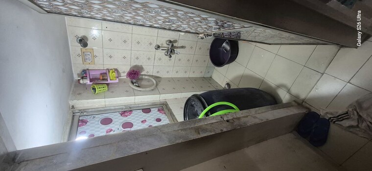 Bathroom, shankar-dham-chs 1 RK 290 Sq.Ft. Apartment In Santacruz East Mumbai 10602686