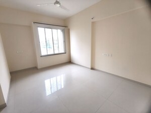 Room in 3 BHK Apartment at Vertical Alcinia, Mohammadwadi – for Rent