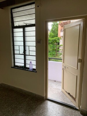 Bedroom in 2 BHK Apartment at Vanaz Corner, Kothrud – for Rent
